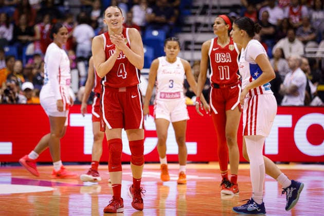 Basketball, Frauen, WM-Quali, USA - Puerto Rico 2026 World Cup Qualifying Tournament - USA Women s national team, Nationalteam v Puerto Rico Paige Bueckers 4 celebrates during the game at the 2026 FIBA World Cup Qualifying Tournament between USA and Puerto Rico in San Juan, Puerto Rico, on March 12, 2026, at Coliseo Jose Miguel Agrelot. San Juan Puerto Rico  Copyright: xEdgardoxMedinax originalFilename:medinamillan-notitle260312_npfcZ.jpg