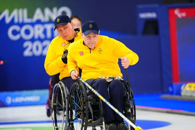 CORTINA, ITALIEN 20260313 Sveriges Marcus Holm och Ronny Persson under semifinalen i curling mixad mellan Kina och Sverige i Paralympics pa Cortina Curling Olympic Stadium. *** Bilden ingar i SPORTPAKET. För övriga BETALBILD *** CORTINA ITALIEN x10500x *** CORTINA, ITALY 20260313 Swedens Marcus Holm and Ronny Persson during the mixed curling semi-final between China and Sweden in the Paralympics at the Cortina Curling Olympic Stadium Picture in SPORT PACKAGE For others PAY PICTURE CORTINA ITALY x10500x  Copyright: xMagnusxLejhall ParasportxSverige TT TTx PARALYMPICS 2026 CURLING