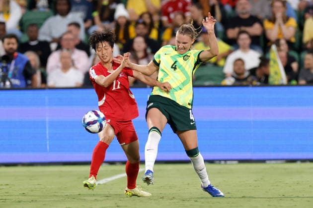 SOCCER ASIAN CUP MATILDAS DPR KOREA, Clare Hunt of of Australia and Han Jin-Hong of North Korea compete for the ball during the AFC Women™s Asian Cup Quarter Final match between Australia and Democratic People s Republic of Korea (DPR) at HBF Park in Perth, Friday, March 13, 2026. ( NO ARCHIVING, EDITORIAL USE ONLY PERTH WESTERN AUSTRALIA AUSTRALIA  Copyright: xRICHARDxWAINWRIGHTx 20260313163857809597