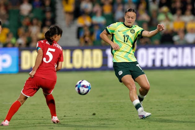 SOCCER ASIAN CUP MATILDAS DPR KOREA, Amy Sayer of of Australia and An Kuk-hyang of North Korea compete for the ball during the AFC Women™s Asian Cup Quarter Final match between Australia and Democratic People s Republic of Korea (DPR) at HBF Park in Perth, Friday, March 13, 2026. ( NO ARCHIVING, EDITORIAL USE ONLY PERTH WESTERN AUSTRALIA AUSTRALIA  Copyright: xRICHARDxWAINWRIGHTx 20260313189550405407