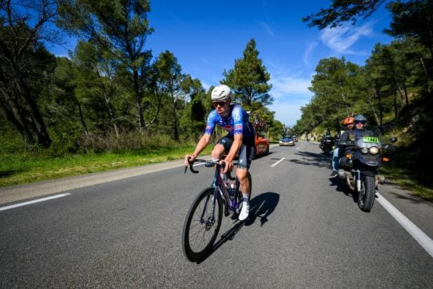 The pack of riders pictured in action during the sixth stage of 84th edition of the Paris-Nice cycling race, a race from Barbentane to Apt (179,3 km), on Friday 13 March 2026. DAVIDxPINTENS  x167363229x