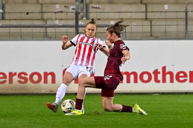 Lisa Kolb SC Freiburg, 22 , Beatrix Foerdoes 1 FC Nuernberg, 27 in duel GER, SC Freiburg 1 FC Nuernberg, Women Football, Google Pixel Women Bundesliga, Matchday 20, Season 2025 2026, 13 03 2026 DFB REGULATIONS PROHIBIT ANY USE OF PHOTOGRAPHS AS IMAGE SEQUENCES AND OR QUASI VIDEO GER, SC Freiburg 1 FC Nuernberg, Women Football, Google Pixel Women Bundesliga, Matchday 20, Season 2025 2026, 13 03 2026 Freiburg Copyright: xEibner-Pressefoto ThomasxHessx EP_THS