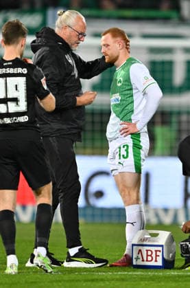 13 03 2026 Soccer Season 2025 2026 2 Soccer Bundesliga 26 Matchday SpVgg Greuther Fürth Kleeblatt SGF SV Elversberg SVE Sportfoto Zink xwoxzix DFL regulations prohibit any use of photographs as image sequences and or quasi video only for editorial use Dr Ekkehardt Templer Team doctor SpVgg Greuther Fürth Paul Will 13, SpVgg Greuther Fürth