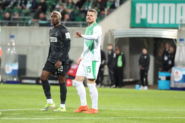 13 03 2026, xrekx, Soccer 2 Bundesliga, SpVgg Greuther Fuerth SV Elversberg v l David Mokwa SV 07 Elversberg Jan Elvedi SpVgg Greuther Fuerth DFL DFB REGULATIONS PROHIBIT ANY USE OF PHOTOGRAPHS as IMAGE SEQUENCES and or QUASI VIDEO Fuerth
