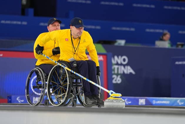 CORTINA, ITALIEN 20260313 Marcus Holm och Viljo Petersson-Dahl bronsmatchen i curling mixad mellan Sydkorea och Sverige i Paralympics pa Cortina Curling Olympic Stadium. *** Bilden ingar i SPORTPAKET. För övriga BETALBILD *** CORTINA ITALIEN x10500x *** CORTINA, ITALY 20260313 Marcus Holm and Viljo Petersson Dahl bronze medal match in mixed curling between South Korea and Sweden in the Paralympics at the Cortina Curling Olympic Stadium Picture in SPORT PACKAGE For others PAY PICTURE CORTINA ITALY x10500x  Copyright: xMagnusxLejhall ParasportxSverige TT TTx PARALYMPICS 2026 CURLING