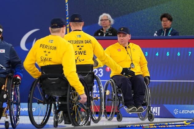 CORTINA, ITALIEN 20260313 Marcus Holm (th) under bronsmatchen i curling mixad mellan Sydkorea och Sverige i Paralympics pa Cortina Curling Olympic Stadium. *** Bilden ingar i SPORTPAKET. För övriga BETALBILD *** CORTINA ITALIEN x10500x *** CORTINA, ITALY 20260313 Marcus Holm th during the bronze medal match in mixed curling between South Korea and Sweden in the Paralympics at the Cortina Curling Olympic Stadium The picture is included in the SPORT PACKAGE For others PAYPICTURE CORTINA ITALY x10500x  Copyright: xMagnusxLejhall ParasportxSverige TT TTx PARALYMPICS 2026 CURLING