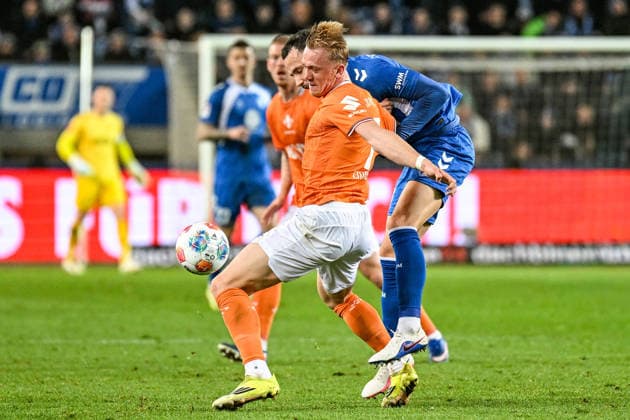 Soccer I Men I Season 2025 2026 I 2 Bundesliga I 26 Matchday I 1 FC Magdeburg SV Darmstadt 98 I 13 03 2026 Duel Isac Lidberg 7, SV Darmstadt 98 vs Falko Michel 21, 1 FC Magdeburg Magdeburg Avnet Arena Heinz Krügel Platz 1 Sachsen Anhalt Germany Copyright: xLobeca InesxHähnelx