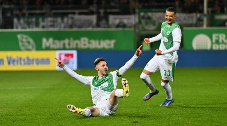13 03 2026 Soccer Season 2025 2026 2 Soccer Bundesliga 26 Matchday SpVgg Greuther Fürth Kleeblatt SGF SV Elversberg SVE Sportfoto Zink xwoxzix DFL regulations prohibit any use of photographs as image sequences and or quasi video only for editorial use Torjubel Jubel Freude nach Treffer Torschuß zum 1 0 durch Branimir Hrgota 10, SpVgg Greuther Fürth