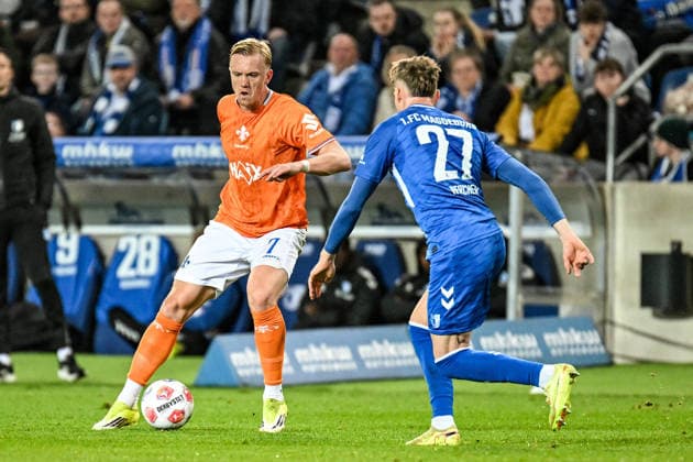 Soccer I Men I Season 2025 2026 I 2 Bundesliga I 26 Matchday I 1 FC Magdeburg SV Darmstadt 98 I 13 03 2026 Duel Isac Lidberg 7, SV Darmstadt 98 vs Philipp Hercher 27, 1 FC Magdeburg Magdeburg Avnet Arena Heinz Krügel Platz 1 Saxony-Anhalt Germany Copyright: xLobeca InesxHähnelx