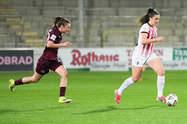 Google Pixel Womens Bundesliga SC Freiburg vs 1 FC Nuremberg, 13 03 2026 Svenja Fölmli SC Freiburg, 9 with the ball at her foot and Julia Pollak 1 FC Nuremberg, 22 running behind Google Pixel Womens Bundesliga SC Freiburg vs 1 FC Nuremberg, Dreisamstadion, 13 03 2026 DFB DFL REGULATIONS PROHIBIT ANY USE OF PHOTOGRAPHS AS IMAGE SEQUENCES AND OR QUASI VIDEO Copyright: xBEAUTIFULxSPORTS Boscox
