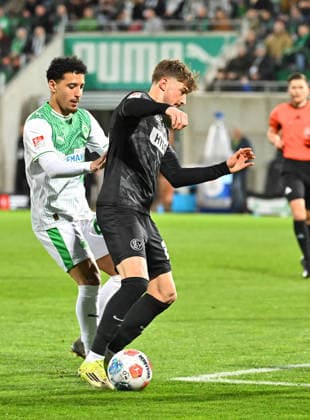 13 03 2026 Soccer Season 2025 2026 2 Soccer Bundesliga 26 Matchday SpVgg Greuther Fürth Kleeblatt SGF SV Elversberg SVE Sportfoto Zink MeZi xmexzix DFL regulations prohibit any use of photographs as image sequences and or quasi video only for editorial use Sayfallah Ltaief 47, SpVgg Greuther Fürth Lukas Petkov 25, SV Elversberg, rechts