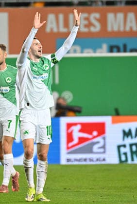 13 03 2026 Soccer Season 2025 2026 2 Soccer Bundesliga 26 Matchday SpVgg Greuther Fürth Kleeblatt SGF SV Elversberg SVE Sportfoto Zink MeZi xmexzix DFL regulations prohibit any use of photographs as image sequences and or quasi video only for editorial use Torjubel Jubel nach Treffer Torschuß zum 1 0 durch Branimir Hrgota 10, SpVgg Greuther Fürth