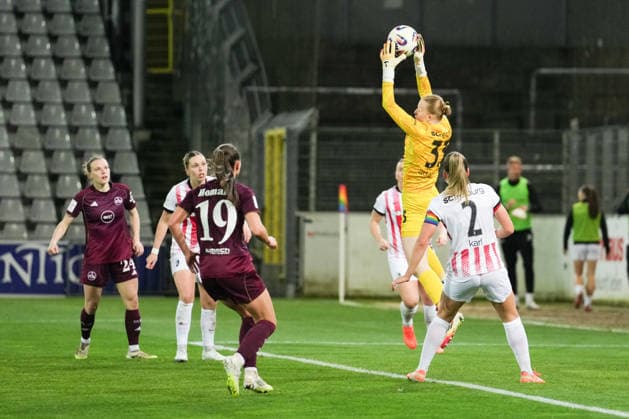 Google Pixel Womens Bundesliga SC Freiburg vs 1 FC Nuremberg, 13 03 2026 Rebecca Adamczyk SC Freiburg, 33 who gets a high ball out of the air Google Pixel Womens Bundesliga SC Freiburg vs 1 FC Nuremberg, Dreisamstadion, 13 03 2026 DFB DFL REGULATIONS PROHIBIT ANY USE OF PHOTOGRAPHS AS IMAGE SEQUENCES AND OR QUASI VIDEO Copyright: xBEAUTIFULxSPORTS Boscox