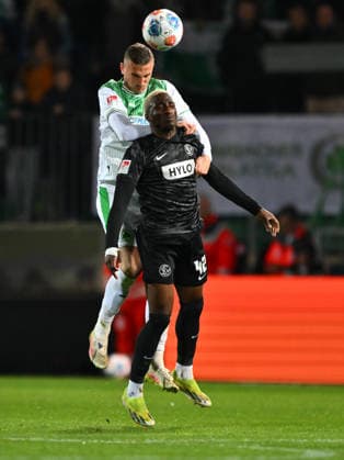 13 03 2026 Soccer Season 2025 2026 2 Soccer Bundesliga 26 Matchday SpVgg Greuther Fürth Kleeblatt SGF SV Elversberg SVE Sportfoto Zink xwoxzix DFL regulations prohibit any use of photographs as image sequences and or quasi video only for editorial use Philipp Ziereis 4, SpVgg Greuther Fürth David Mokwa Ntusu 42, SV Elversberg