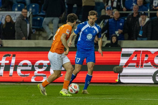 Germany, 2 Bundesliga, Season 2025 2026, Matchday 26, Avnet Arena, 1 FC Magdeburg vs SV Darmstadt 98, Lopez Sergio SV Darmstadt 98, 2 in duel against Nollenberger Alexander 1 FC Magdeburg, 17 Copyright: xMichellexLukax