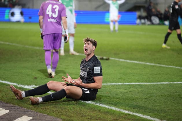13 03 2026, xrekx, Soccer 2 Bundesliga, SpVgg Greuther Fuerth SV Elversberg v l Maximilian Rohr SV 07 Elversberg celebrates the penalty kick DFL DFB REGULATIONS PROHIBIT ANY USE OF PHOTOGRAPHS as IMAGE SEQUENCES and or QUASI VIDEO Fuerth