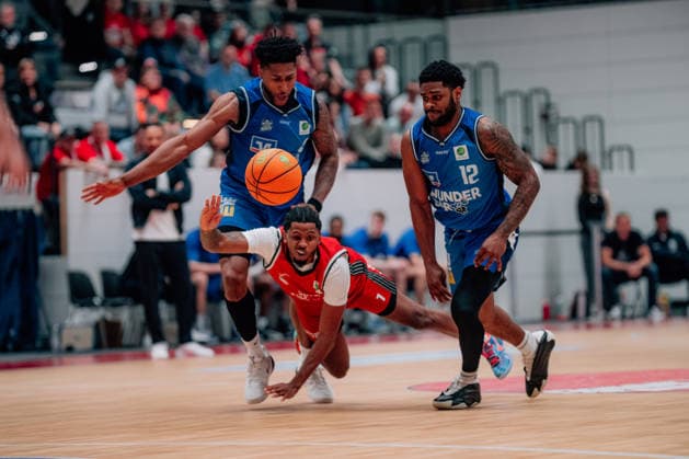 BB 2BL SBB Baskets HAKRO Merlins Crailsheim Daivien Latrell Williamson SBB Baskets , Xavier Trent Johnson HAKRO Merlins Crailsheim during the 2025 2026 season in the 2 Barmer Basketball Bundesliga Pro A on matchday 26 between SBB Baskets and HAKRO Merlins Crailsheim at Wolfgang Lakenmacher Halle on March 13, 2026 in Magdeburg, Sachsen Anhalt, Germany