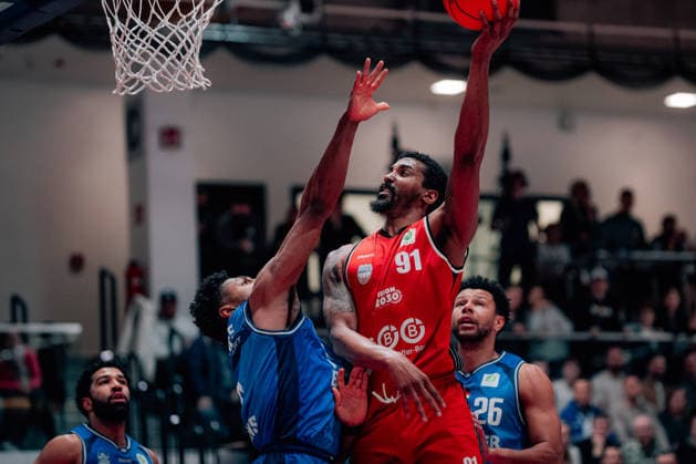 BB 2BL SBB Baskets HAKRO Merlins Crailsheim Michael Hughes II SBB Baskets during the 2025 2026 season in the 2 Barmer Basketball Bundesliga Pro A on matchday 26 between SBB Baskets and HAKRO Merlins Crailsheim at Wolfgang Lakenmacher Halle on March 13, 2026 in Magdeburg, Sachsen Anhalt, Germany