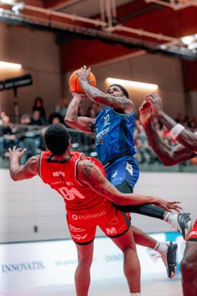 BB 2BL SBB Baskets HAKRO Merlins Crailsheim Xavier Trent Johnson HAKRO Merlins Crailsheim , Michael Hughes II SBB Baskets during the 2025 2026 season in the 2 Barmer Basketball Bundesliga Pro A on matchday 26 between SBB Baskets and HAKRO Merlins Crailsheim at Wolfgang Lakenmacher Halle on March 13, 2026 in Magdeburg, Sachsen Anhalt, Germany