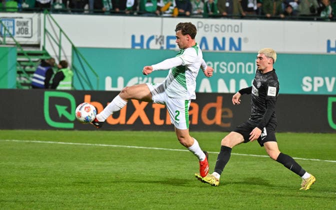 13 03 2026 Soccer Season 2025 2026 2 Soccer Bundesliga 26 Matchday SpVgg Greuther Fürth Kleeblatt SGF SV Elversberg SVE Sportfoto Zink MeZi xmexzix DFL regulations prohibit any use of photographs as image sequences and or quasi video only for editorial use Lukas Reich 2, SpVgg Greuther Fürth scores goal Goal shot for 2 0 against Felix Keidel 43, SV Elversberg , right