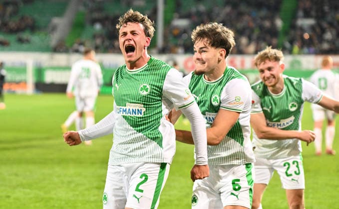 13 03 2026 Soccer Season 2025 2026 2 Soccer Bundesliga 26 Matchday SpVgg Greuther Fürth Kleeblatt SGF SV Elversberg SVE Sportfoto Zink xwoxzix DFL regulations prohibit any use of photographs as image sequences and or quasi video only for editorial use Torjubel Jubel Freude nach Treffer Tor Torschuß zum 2 0 durch Lukas Reich 2, SpVgg Greuther Fürth Lukas Reich 2, SpVgg Greuther Fürth Reno Münz Muenz 5, SpVgg Greuther Fürth