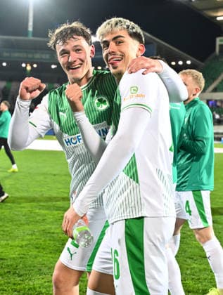 13 03 2026 Soccer Season 2025 2026 2 Soccer Bundesliga 26 Matchday SpVgg Greuther Fürth Kleeblatt SGF SV Elversberg SVE Sportfoto Zink xwoxzix DFL regulations prohibit any use of photographs as image sequences and or quasi video only for editorial use Lukas Reich 2, SpVgg Greuther Fürth Aaron Keller 16, SpVgg Greuther Fürth Jubel Freude nach Spielende