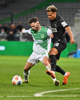 13 03 2026 Soccer Season 2025 2026 2 Soccer Bundesliga 26 Matchday SpVgg Greuther Fürth Kleeblatt SGF SV Elversberg SVE Sportfoto Zink xwoxzix DFL regulations prohibit any use of photographs as image sequences and or quasi video only for editorial use Branimir Hrgota 10, SpVgg Greuther Fürth Bambase Conte 10, SV Elversberg