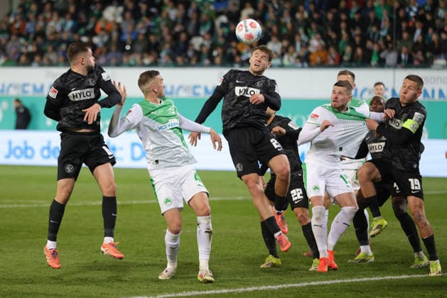 Lasse Günther, Elv, in the second round match of the 2025 2026 season between SpVgg Greuther Fürth and SV Elversberg 2 0 in Fürth 13 03 2026