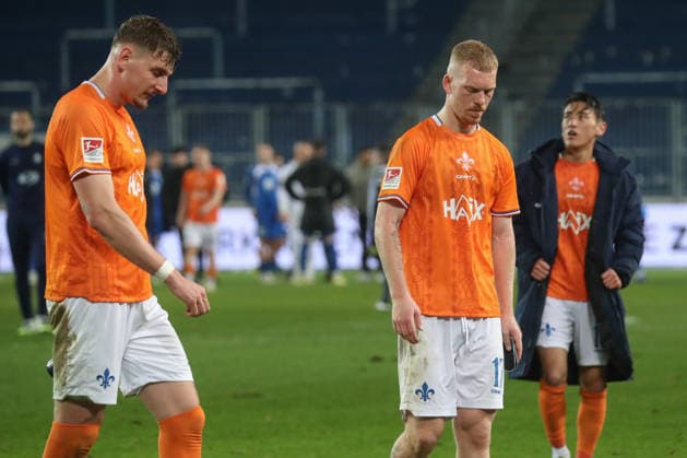 13 03 2026, xgox, Fussball 2 Bundesliga, 1 FC Magdeburg SV Darsmtadt 98 emspor, v l Kai Klefisch Darmstadt, 17 enttaeuscht, enttäuscht, schaut enttaeuscht, niedergeschlagen, disappointed DFL DFB REGULATIONS PROHIBIT ANY USE OF PHOTOGRAPHS as IMAGE SEQUENCES and or QUASI VIDEO Magdeburg