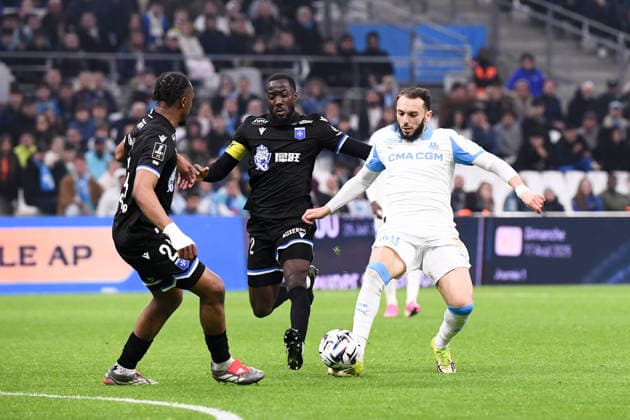 Olympique de Marseille v AJ Auxerre - Ligue 1 McDonald s 2025 2026 42 Elisha OWUSU (aja) - 09 Amine GOUIRI (om) during the Ligue 1 McDonald s match between Marseille and Auxerre at Stade Velodrome on March 13, 2026 in Marseille, France. Marseille France  Copyright: xFEPx 776348323