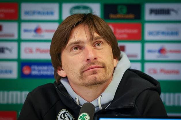 Head coach Vincent Wagner SV 07 Elversberg pensive at the press conference after the match, Spvgg Greuther Fuerth vs SV Elversberg Football, Men, 2 Bundesliga, Season 2025 2026, Second round, Matchday 26, 13 03 2026 DFB regulations prohibit any use of photographs as image sequences and or quasi video Fuerth Bayern Germany Copyright: xkolbert-press MartinxAgüerax