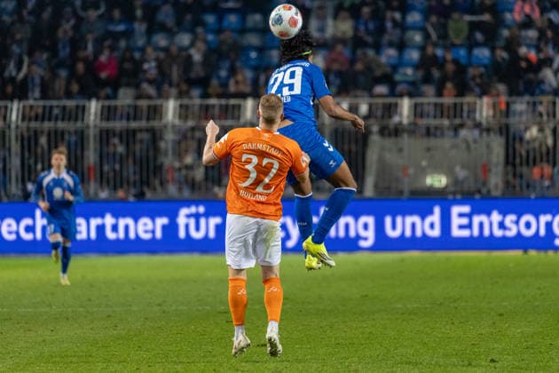 Germany, 2 Bundesliga, Season 2025 2026, Matchday 26, Avnet Arena, 1 FC Magdeburg vs SV Darmstadt 98, Holland Fabian SV Darmstadt 98, 32 in header duel against Ghrieb Rayan 1 FC Magdeburg, 29 Copyright: xMichellexLukax