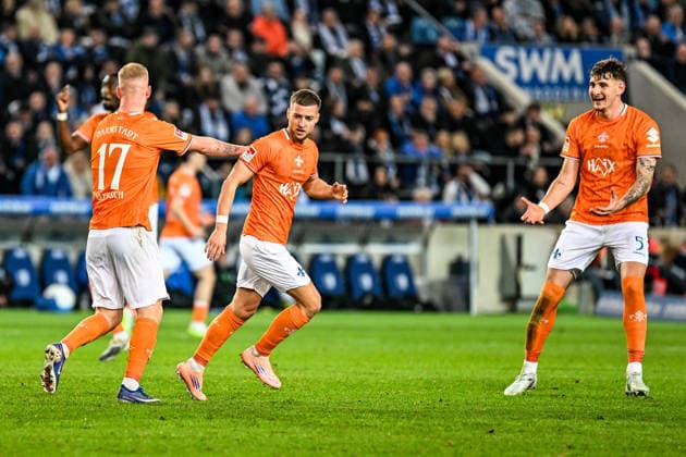 Soccer I Men I Season 2025 2026 I 2 Bundesliga I 26 Matchday I 1 FC Magdeburg SV Darmstadt 98 I 13 03 2026 Goal celebrations Kai Klefisch 17, SV Darmstadt 98 , Fabian Nürnberger 15, SV Darmstadt 98 and Matej Maglica 5, SV Darmstadt 98 Magdeburg Avnet Arena Heinz Krügel Platz 1 Sachsen Anhalt Germany Copyright: xLobeca InesxHähnelx