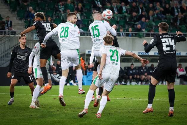 Jan Elvedi 15 Spvgg Greuther Fuerth with a header, with Doni Arifi 28 Spvgg Greuther Fuerth , Jannik Dehm 23 Spvgg Greuther Fuerth and Luca Schnellbacher 24 SV 07 Elversberg , Spvgg Greuther Fuerth vs SV Elversberg Football, Men, 2 Bundesliga, Season 2025 2026, Second round, Matchday 26, 13 03 2026 DFB regulations prohibit any use of photographs as image sequences and or quasi video Fuerth Bayern Germany Copyright: xkolbert-press MartinxAgüerax