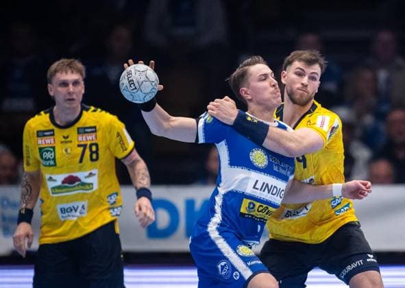 DAIKIN HBL HANDBALL MEN 1 BL 25 GAME DAY THSV EISENACH RHEIN NECKAR LÖWEN FOR EDITORIAL PURPOSES ONLY p 13 03 2026 Eisenach DAIKIN HBL Handball 1 Bundesliga Men Season 2025 2026 25 Matchday Werner Assmann Halle ThSV Eisenach Rhein Neckar Löwen in photo Oskar Joelsson 3 ThSV Eisenach in duel with Steven Plucnar Jacobsen 9 Rhein Neckar Löwen Germany Thuringia Eisenach Copyright SaschaxFromm Copyright: SaschaxFromm doc84yt9moohchtid8hc0t ,EDITORIAL USE ONLY Copyright: SaschaxFromm