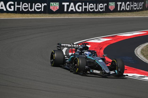 F1 Chinese Grand Prix 2026 - Sprint Race SHANGHAI, CHINA - MARCH 14: George Russell of Mercedes-AMG Petronas Formula One Team drives his W17 during the Sprint Race at the 2026 Chinese Grand Prix, at the Shanghai International Circuit, in Shanghai, China, on March 14, 2026. Shanghai China  Copyright: xArturxWidakx originalFilename:widak-f1chines260314_npQye.jpg