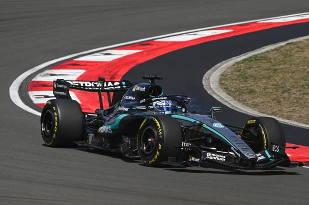 F1 Chinese Grand Prix 2026 - Sprint Race SHANGHAI, CHINA - MARCH 14: George Russell of Mercedes-AMG Petronas Formula One Team drives his W17 during the Sprint Race at the 2026 Chinese Grand Prix, at the Shanghai International Circuit, in Shanghai, China, on March 14, 2026. Shanghai China  Copyright: xArturxWidakx originalFilename:widak-f1chines260314_npjj8.jpg