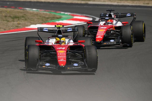 F1 Chinese Grand Prix 2026 - Sprint Race SHANGHAI, CHINA - MARCH 14: Lewis Hamilton of Scuderia Ferrari HP drives his SF-26 ahead of his teammate Charles Leclerc during the Sprint Race at the 2026 Chinese Grand Prix, at the Shanghai International Circuit, in Shanghai, China, on March 14, 2026. Shanghai China  Copyright: xArturxWidakx originalFilename:widak-f1chines260314_npKFF.jpg