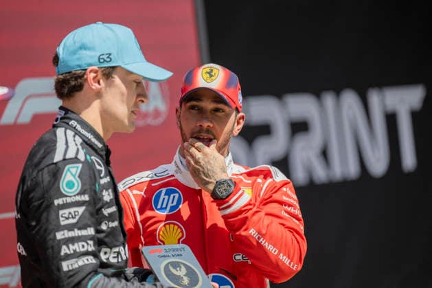Shanghai Formula 1 Chinese Grand Prix - Sprint Day 63 George Russell (Mercedes) and 44 Lewis Hamilton (Ferrari) after the Sprint of the Formula One Grand Prix at the Shanghai International Circuit in Shanghai on March 14, 2026. Photo by Eliot Blondet ABACAPRESS.COM Shanghai Chine China  Copyright: xBlondetxEliot ABACAx