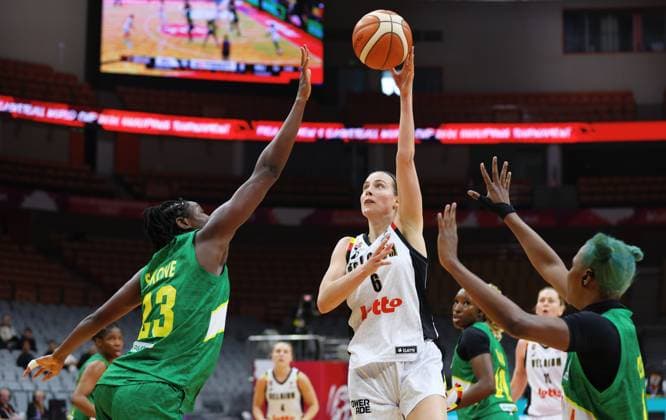 Mali s Sika Kone and Belgium s Antonia Delaere fight for the ball during a basket game between Belgium s national team, Nationalteam Belgian Cats and Mali, in Wuhan, China, on Saturday 14 March 2026, the third game (out of 5) of the qualifications phase for the World Cup Basket tournament. NIKOLAxKRSTIC  x167426575x