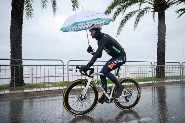 Paris Nice 2026 Stage 7 AURON, FRANCE - MARCH 14 : Denz Nico (GER) of Red Bull - BORA - Hansgrohe before the start of the race during stage 7 of the 84th edition of Paris - Nice an UCI World Tour 2.UWT cycling road race stage for Men Elite of 138.7 km with start in Nice and finish in Auron on March 14, 2026 in Auron, France, 14 03 2026 ( Motordriver Guy De Vuyst - Auron France  Copyright: xNicoxVereeckenx