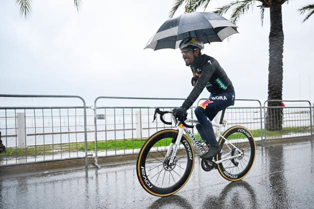 Paris Nice 2026 Stage 7 AURON, FRANCE - MARCH 14 : Martinez Daniel Felipe (COL) of Red Bull - BORA - Hansgrohe before the start of the race during stage 7 of the 84th edition of Paris - Nice an UCI World Tour 2.UWT cycling road race stage for Men Elite of 138.7 km with start in Nice and finish in Auron on March 14, 2026 in Auron, France, 14 03 2026 ( Motordriver Guy De Vuyst - Auron France  Copyright: xNicoxVereeckenx