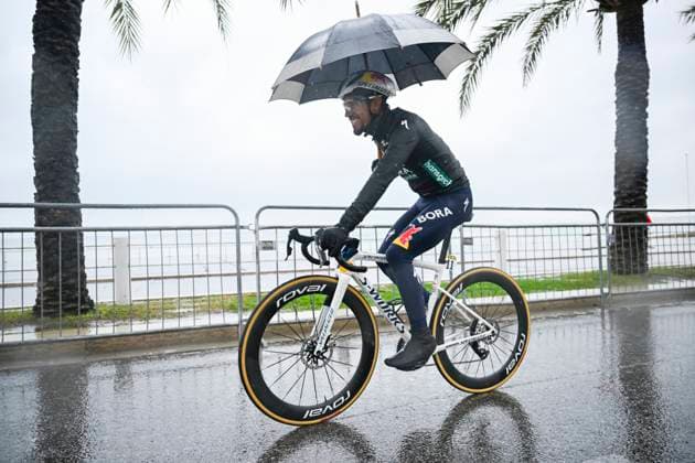 Paris Nice 2026 Stage 7 AURON, FRANCE - MARCH 14 : Martinez Daniel Felipe (COL) of Red Bull - BORA - Hansgrohe before the start of the race during stage 7 of the 84th edition of Paris - Nice an UCI World Tour 2.UWT cycling road race stage for Men Elite of 138.7 km with start in Nice and finish in Auron on March 14, 2026 in Auron, France, 14 03 2026 ( Motordriver Guy De Vuyst - Auron France  Copyright: xNicoxVereeckenx