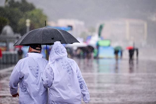 Picture shows the extreme rain conditions pictured before the start of the seventh stage of the 84th edition of the Paris-Nice cycling race, from Nice to Isola (120,4 km), on Saturday 14 March 2026. DAVIDxPINTENS  x167433635x