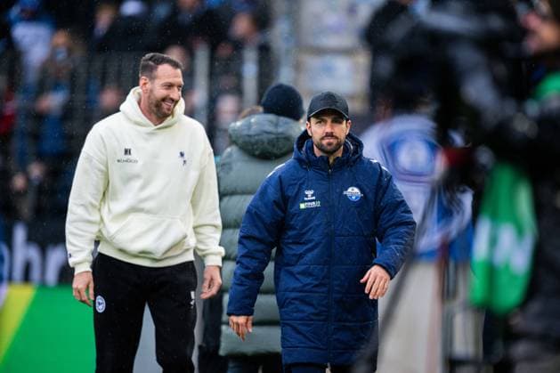 14 03 2026 Soccer, 2025 2026, 2 Bundesliga, Matchday 26, DSC Arminia Bielefeld SC Paderborn 07 L R Mitch Kniat Coach Bielefeld , Ralf Kettemann Coach Paderborn DFL REGULATIONS PROHIBIT ANY USE OF PHOTOGRAPHS AS IMAGE SEQUENCES AND OR QUASI VIDEO