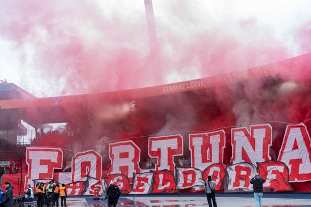 Germany Soccer 2 Bundesliga, 27 Matchday 2025 2026, Eintracht Braunschweig Fortuna Düsseldorf on 14 03 in Braunschweig Eintracht Stadion Fans, banner, flag, banner, pyro, pyrotechnics, Fortuna Düsseldorf Copyright: xSvenxHeidmannx
