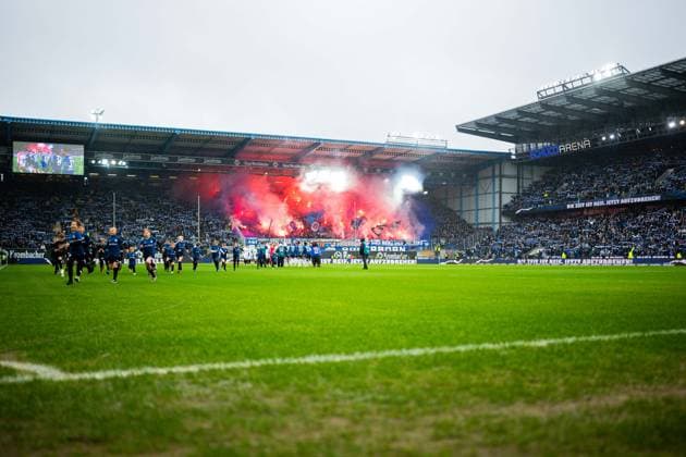 14 03 2026 Soccer, 2025 2026, 2 Bundesliga, Matchday 26, DSC Arminia Bielefeld SC Paderborn 07 Fans Paderborn with pyrotechnics DFL REGULATIONS PROHIBIT ANY USE OF PHOTOGRAPHS AS IMAGE SEQUENCES AND OR QUASI VIDEO