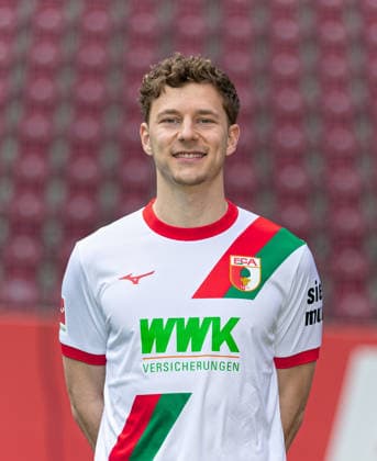 Yannik Keitel FC Augsburg 1907 1 BL, portrait date 2025 2026,