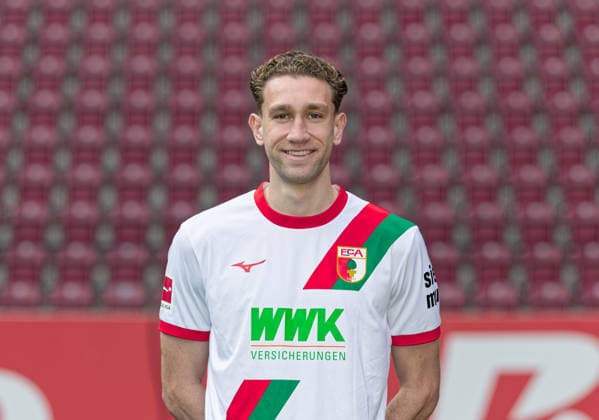 Arthur Chaves FC Augsburg 1907 1 BL, portrait date 2025 2026,