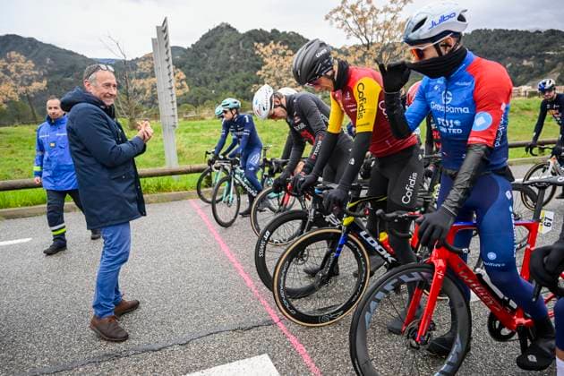 Paris Nice 2026 Stage 7 AURON, FRANCE - MARCH 14 : Gouvenou Thierry (FRA) race director of ASO at the start line during stage 7 of the 84th edition of Paris - Nice an UCI World Tour 2.UWT cycling road race stage for Men Elite of 138.7 km with start in Nice and finish in Auron on March 14, 2026 in Auron, France, 14 03 2026 ( Motordriver Guy De Vuyst - Auron France  Copyright: xNicoxVereeckenx